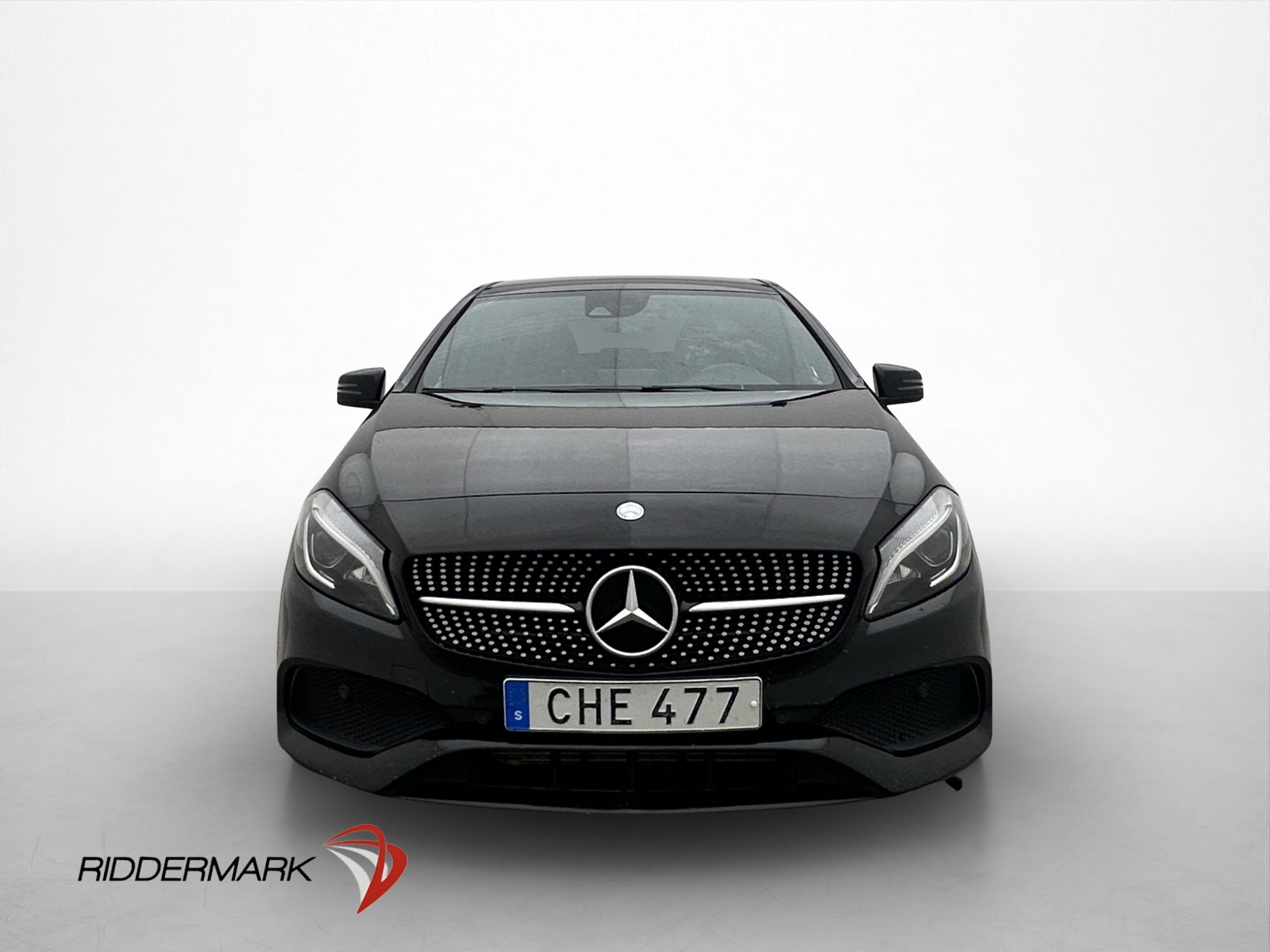 Mercedes-Benz A 180 AMG 2017, bild 2/55