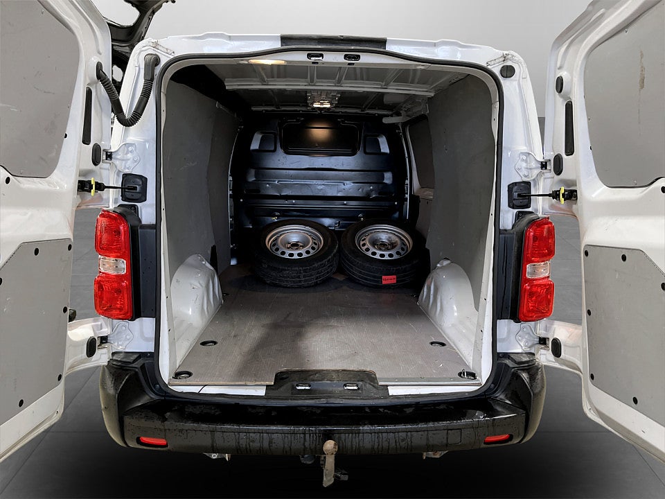 Bild på Opel Vivaro Business 2.0 BHDi 145hk WEBASTO DRAG
