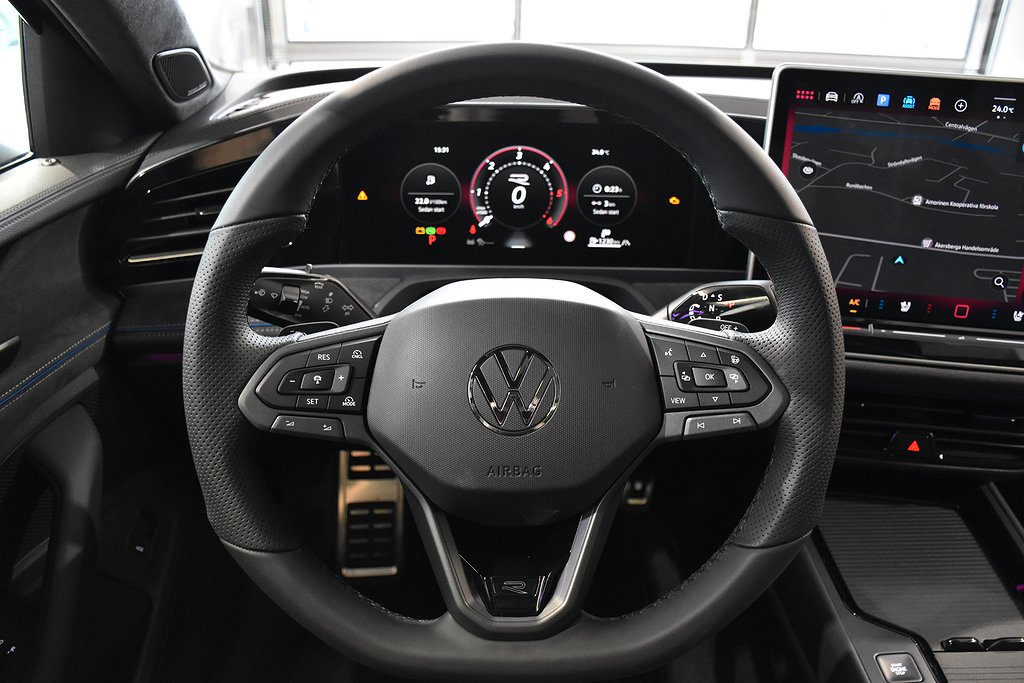 Volkswagen Passat Sportscombi 2.0 TDI DPF SCR 4Motion DSG Sekventiell, 193hk, 2024