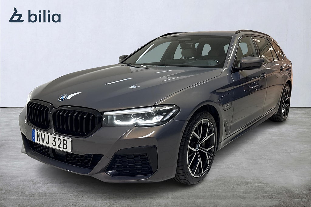 BMW 530e xDrive Touring M-Sport / Individual / Läder /Drag /HiFi