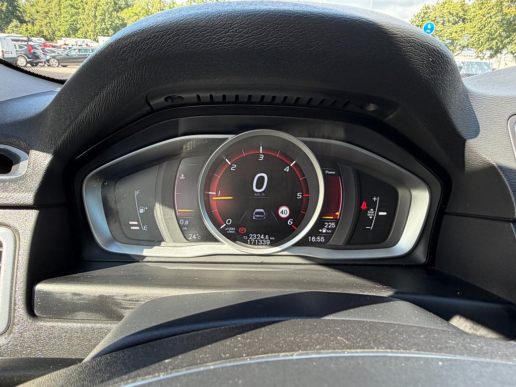 Volvo V70 D3 Classic, Momentum 150 hk