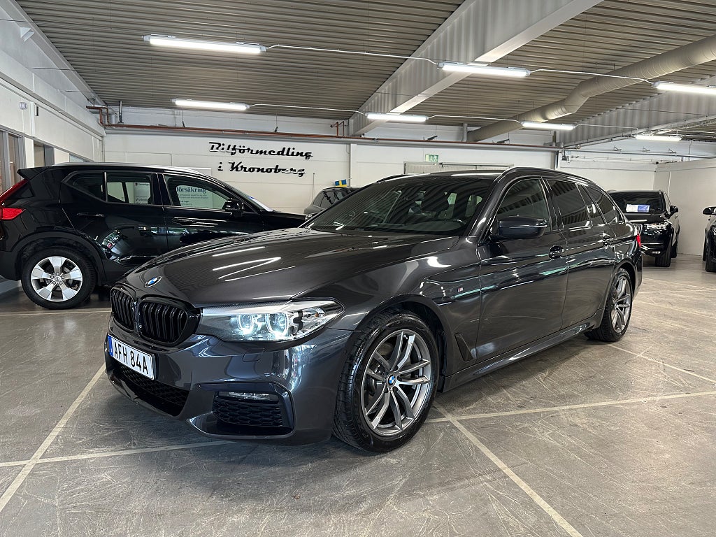 BMW 520d xDrive Touring M Sport Värmare Drag Displaykey Kamera