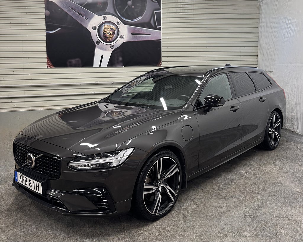 Volvo V90  T6 AWD / R-Design / 20"