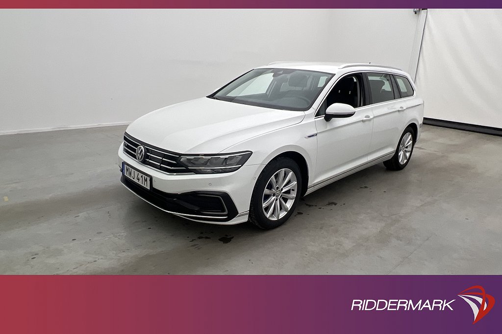 Volkswagen Passat GTE 218hk P-Värm Kamera Navi CarPlay Drag