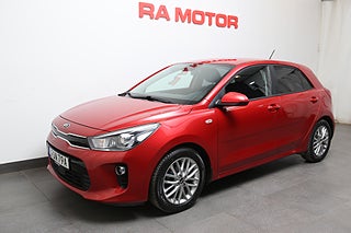 Halvkombi Kia Rio 1 av 15