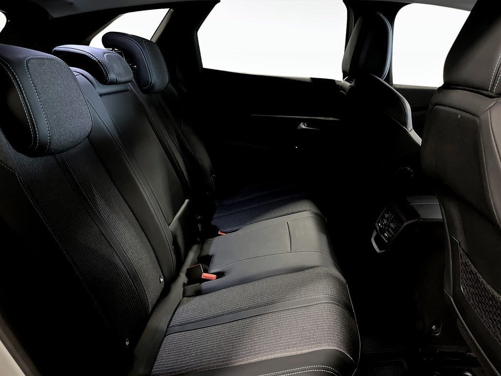 Bild på Peugeot 3008 Allure Hybrid 225hk Aut - DRAG, M-VÄRMARE