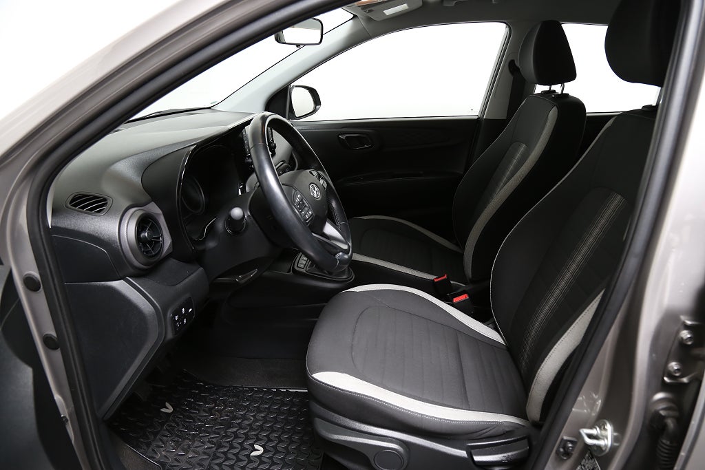 Hyundai i10 1,0 blue 67hk Essential 5D CarPlay 2020