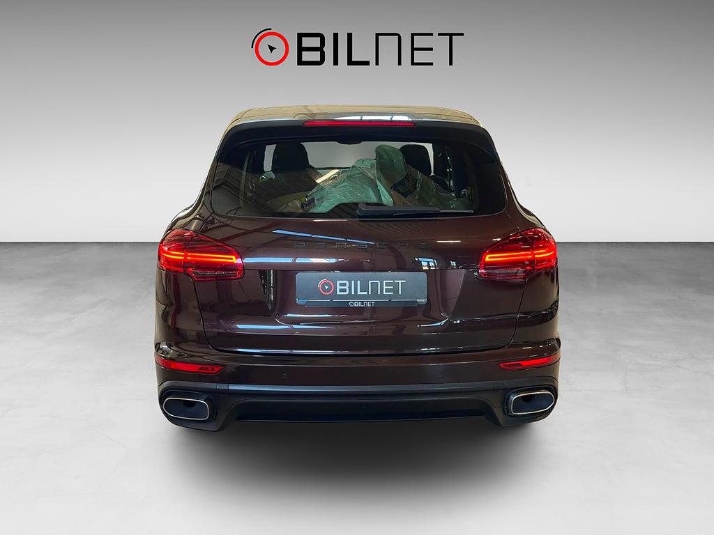 Porsche Cayenne V6 Diesel *3,99%* Värmare 22” Drag Navi BOSE 14-vägs
