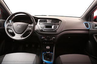 Halvkombi Hyundai i20 16 av 20
