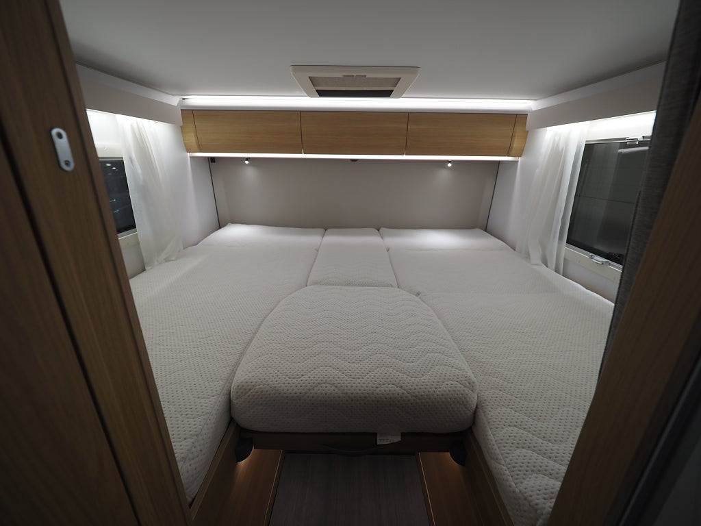 Adria Matrix Axess 670 SL 3500kg I Markis I Cykelställ