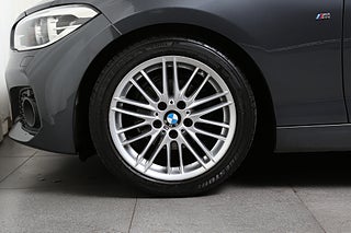 Halvkombi BMW 118I 7 av 26