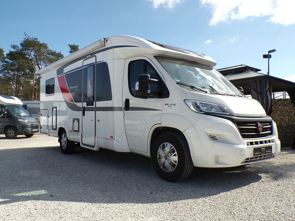 Bürstner T 729 " Enkelsängar "AC bodel" Drag "Luftfjädring"