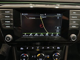 Skoda Superb Kombi 2.0 TDI 4x4 190hk/Drag/SoV/Kamera/MoK/Nav