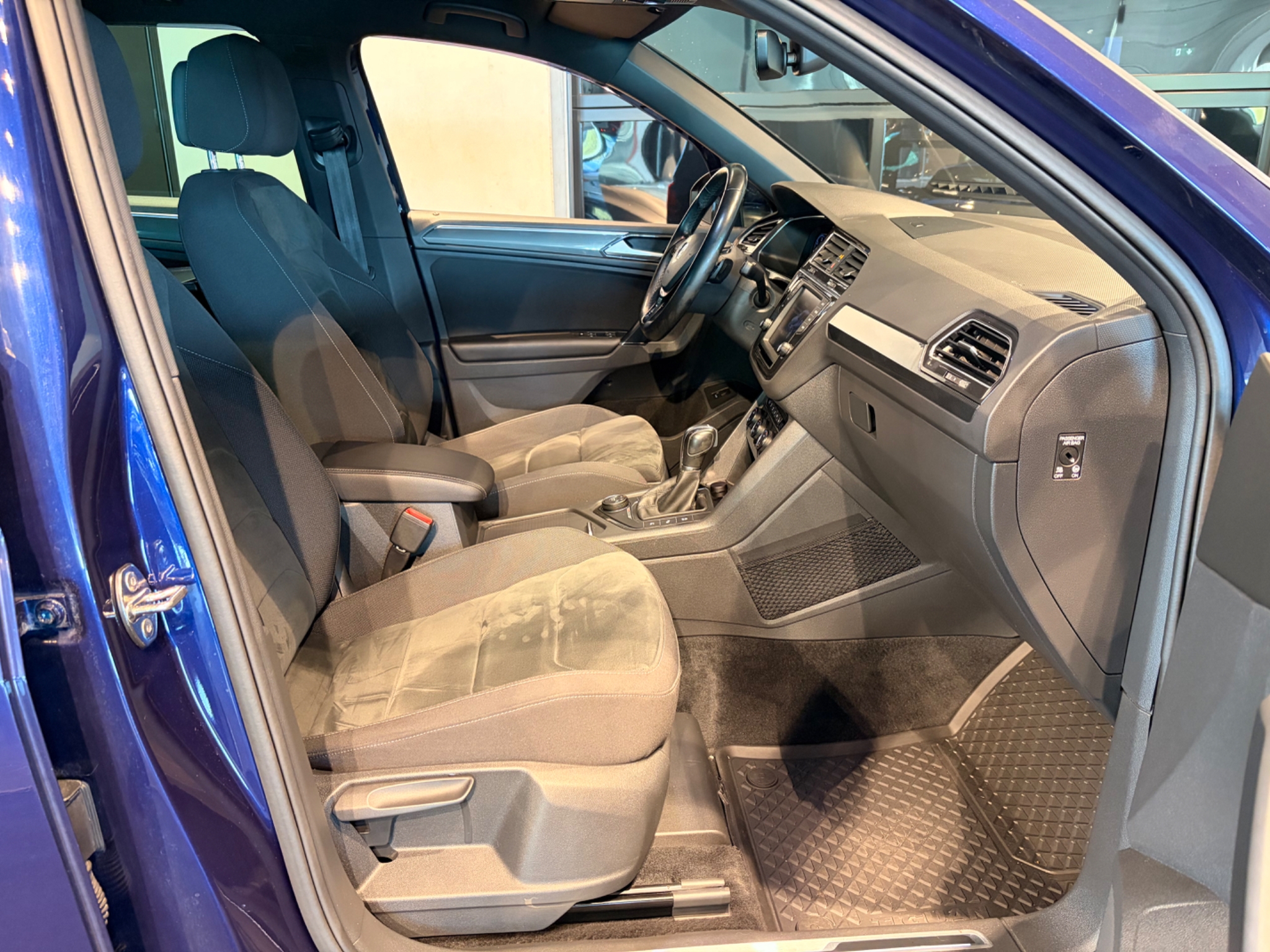 Volkswagen Tiguan 2.0TDI GTS 240HK 2017, bild 3/81
