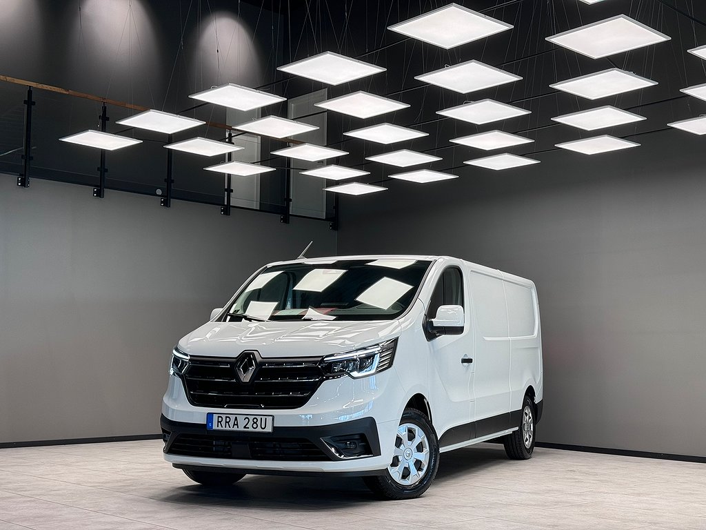 Renault trafic Skåp 3.0t 2.0 Nordic Line /Drag/Värmare/