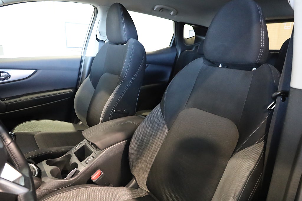 Nissan Qashqai 1.6 dCi N-Connecta 130HK Navi 360° Drag Keyless Blåtand 2017