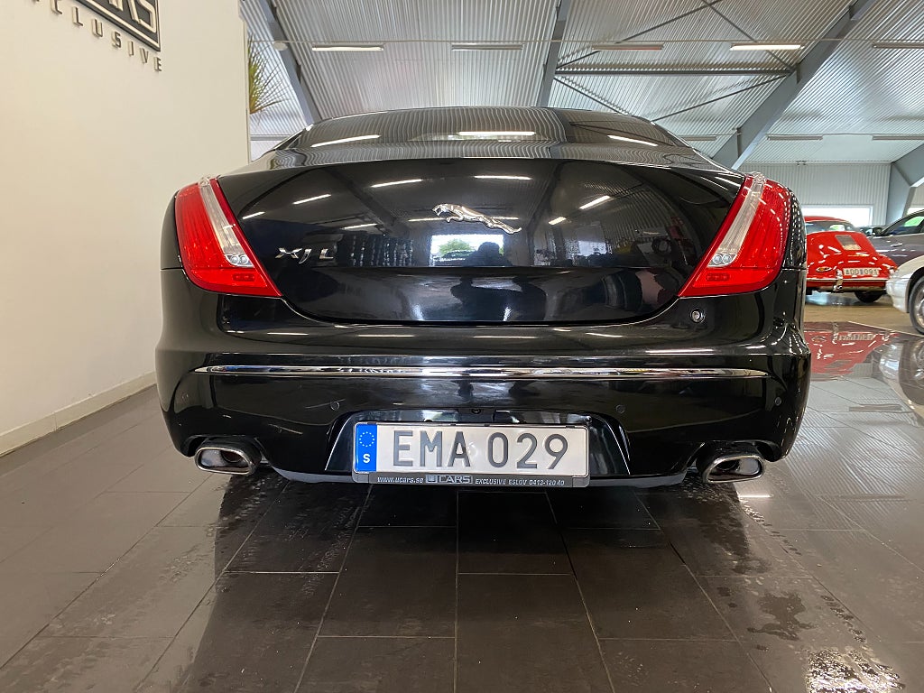 Jaguar XJ 2010 - miniatyr 11