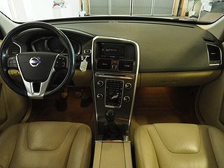 SUV Volvo XC60 11 av 19