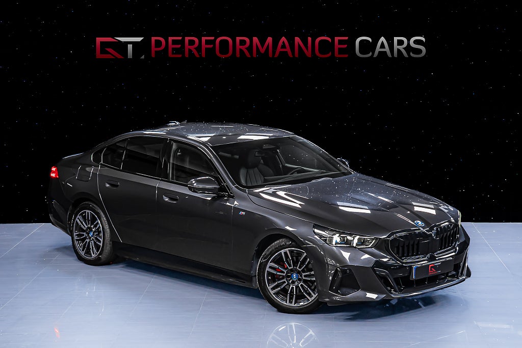 BMW 530e M-Sport H/K Drag DAP Matrix HuD 360° Parkeringsvärmare