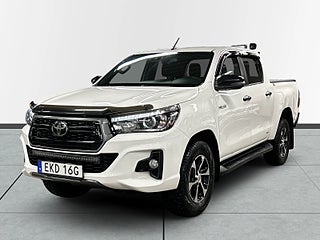 Toyota Hilux Dubbelhytt 2.4 AWD MOMS/Kamera/Drag/D&M-värmare/LEDramp
