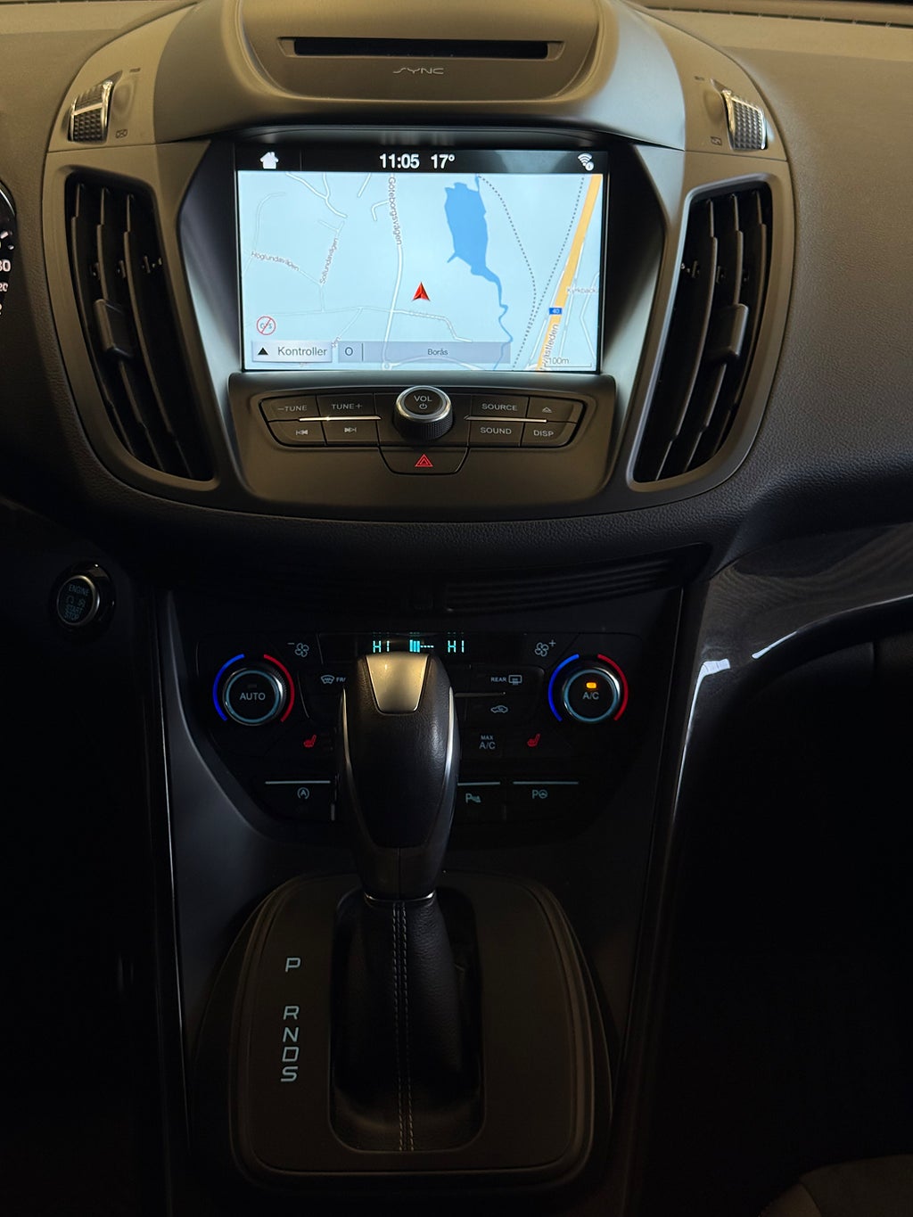 Ford Kuga 1.5 EcoBoost AWD SelectShift ST-Line 6190 mil 1 Ägare - miniatyr 17