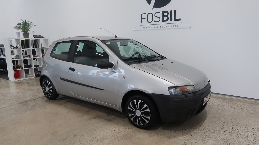 Fiat Punto 1.2 FIRE Kamremsbytt Nyservad Nybesiktad SoV