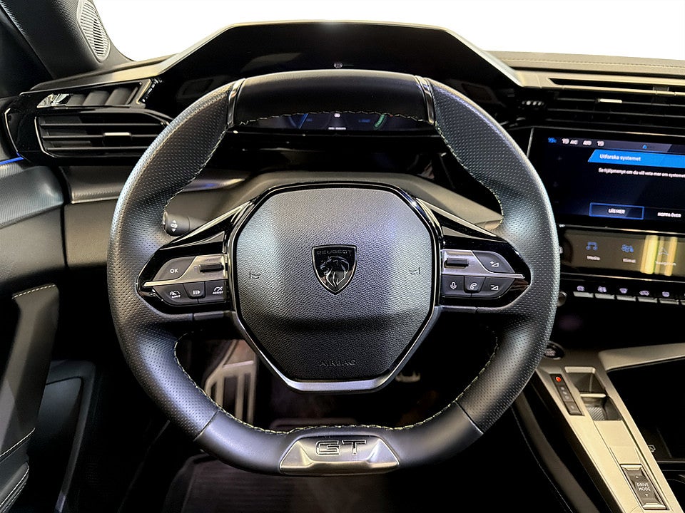 Bild på Peugeot E-308 5D GT 54kWh 156hk Aut B-KAMERA CARPLAY