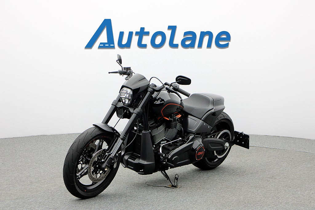Harley-Davidson FXDR Milwaukee-Eight 114" ABS
