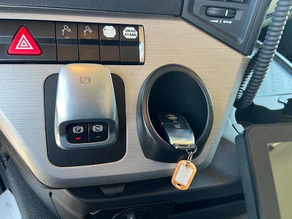 Mercedes-Benz Arocs 3251 Tridem Lastväxlare, Fullt Plogutrustad