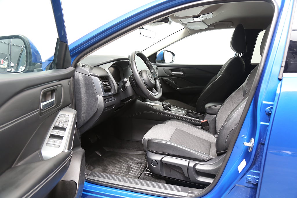 Nissan Qashqai 1,3 DIG-T 158hk XTRONIC-CVT 360°-kamera Navi Leasbar 2025