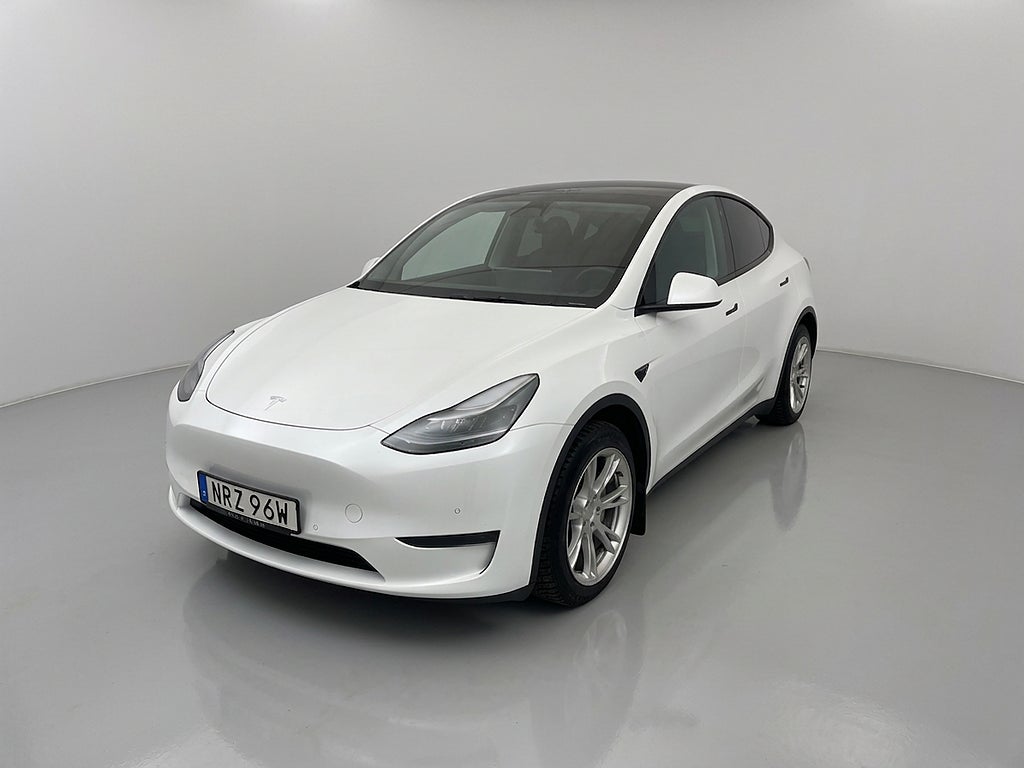 Tesla Model Y Standard Range RWD
