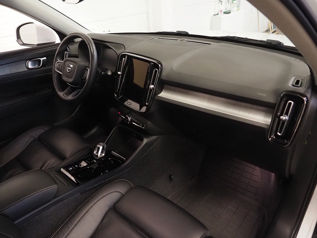 Volvo XC40 T2 122hk Geartronic Inscription | Navi | Kamera | 2022