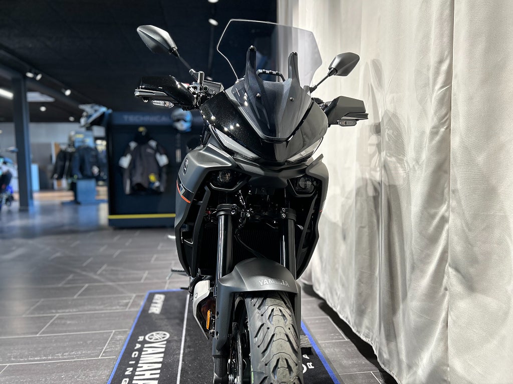 Yamaha TRACER 7 Midnight Black / Räntekampanj 3,45%/2026 / Omg lev!