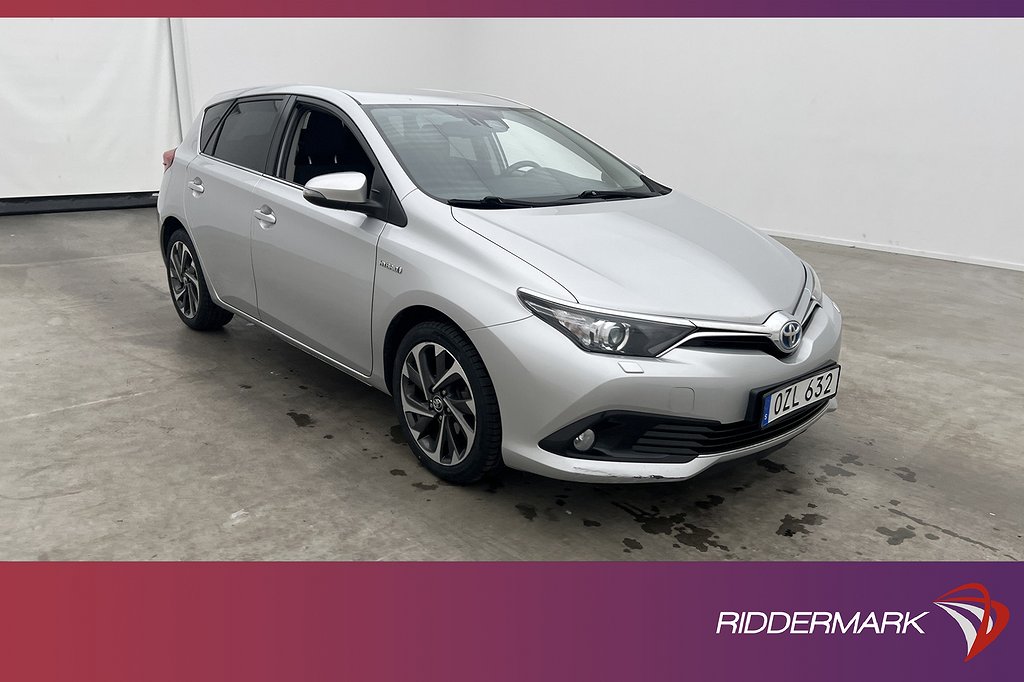 Toyota Auris Hybrid e-CVT 136hk Active Plus Kamera Keyless