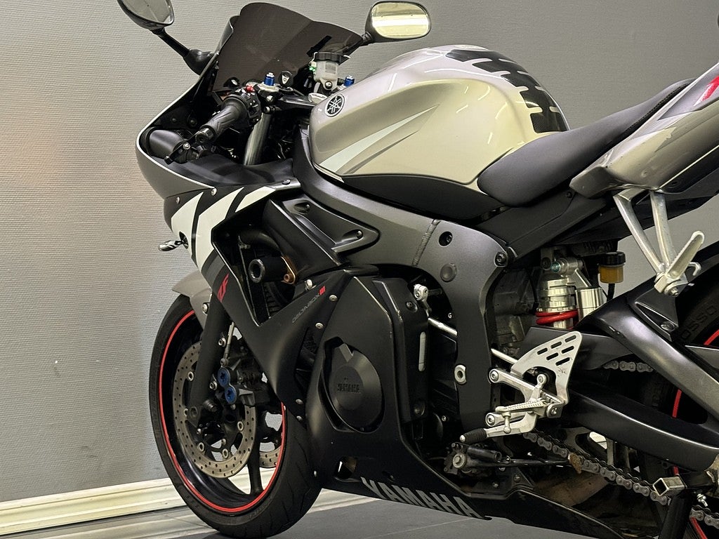 Yamaha YZF-R6 0.6