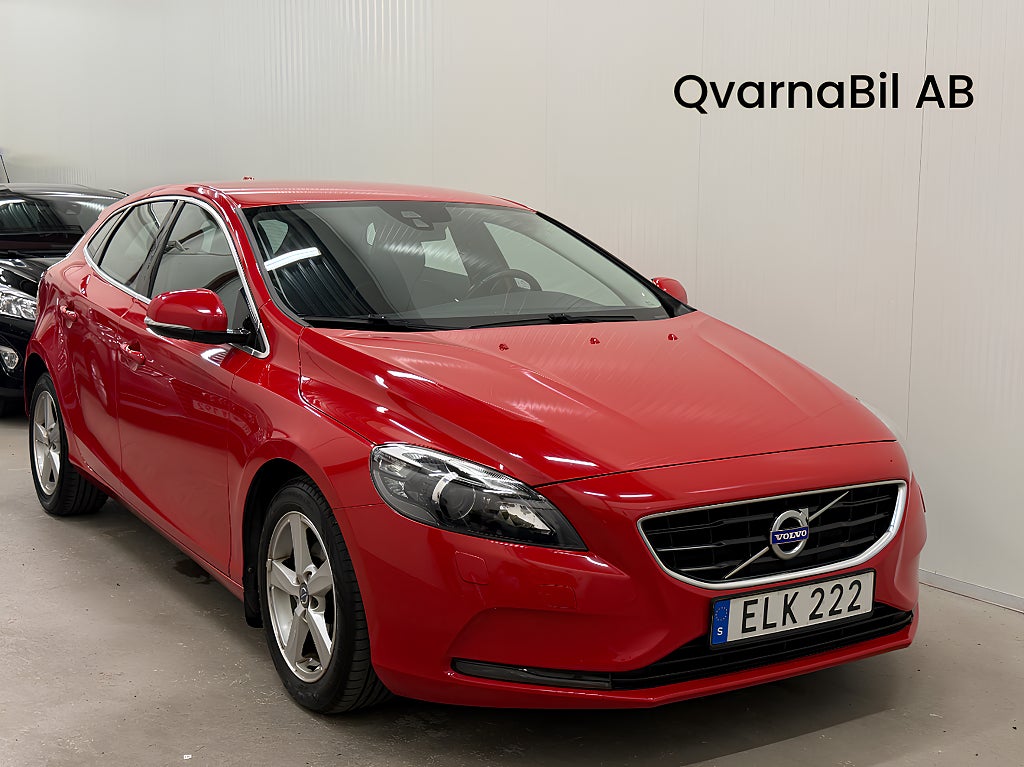 Volvo V40 D2 Your Momentum 115hk *Lågmil/K-rem bytt/2 ägare*
