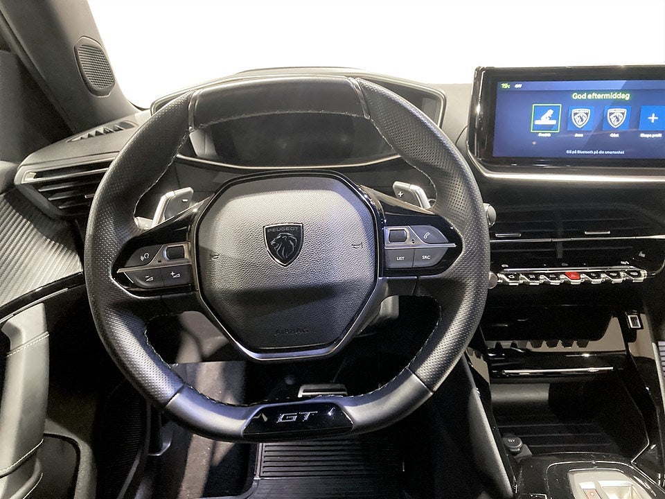 Bild på Peugeot 2008 GT 1.2 PT 130hk Aut - B-KAMERA, CARPLAY
