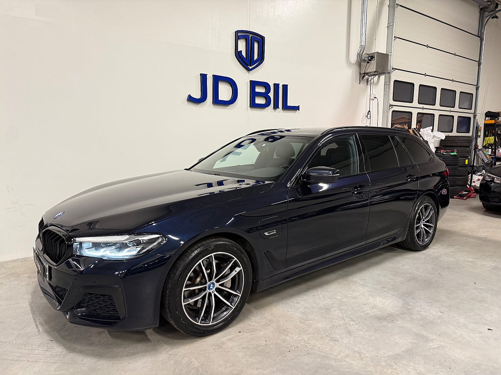 BMW 530e xDrive Touring Aut M Sport Drag Bkamera 292hk