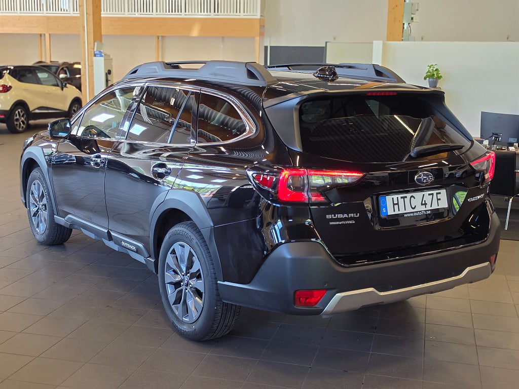 Subaru Outback 2.5 4WD XFuel Adventure /Låg skatt/Serviceavtal ingår