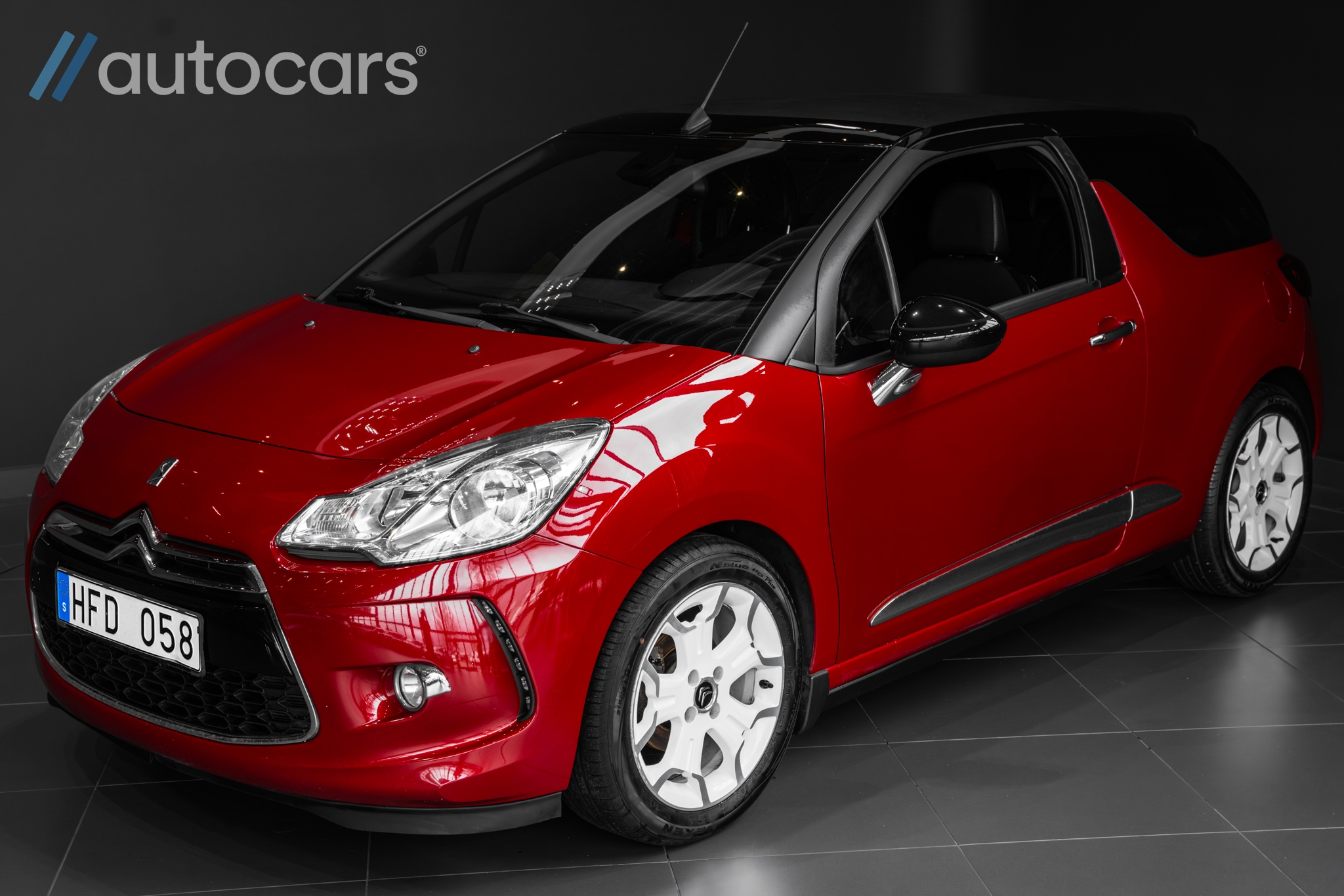 Citroen DS3 Cab 1.6 e-HDi Airdream 2013, bild 6/56