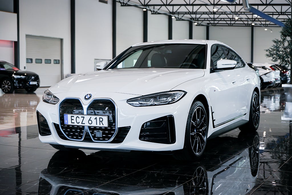 BMW i4 eDrive40 Gran Coupé 83.9 kWh M Sport | LED | Kamera |