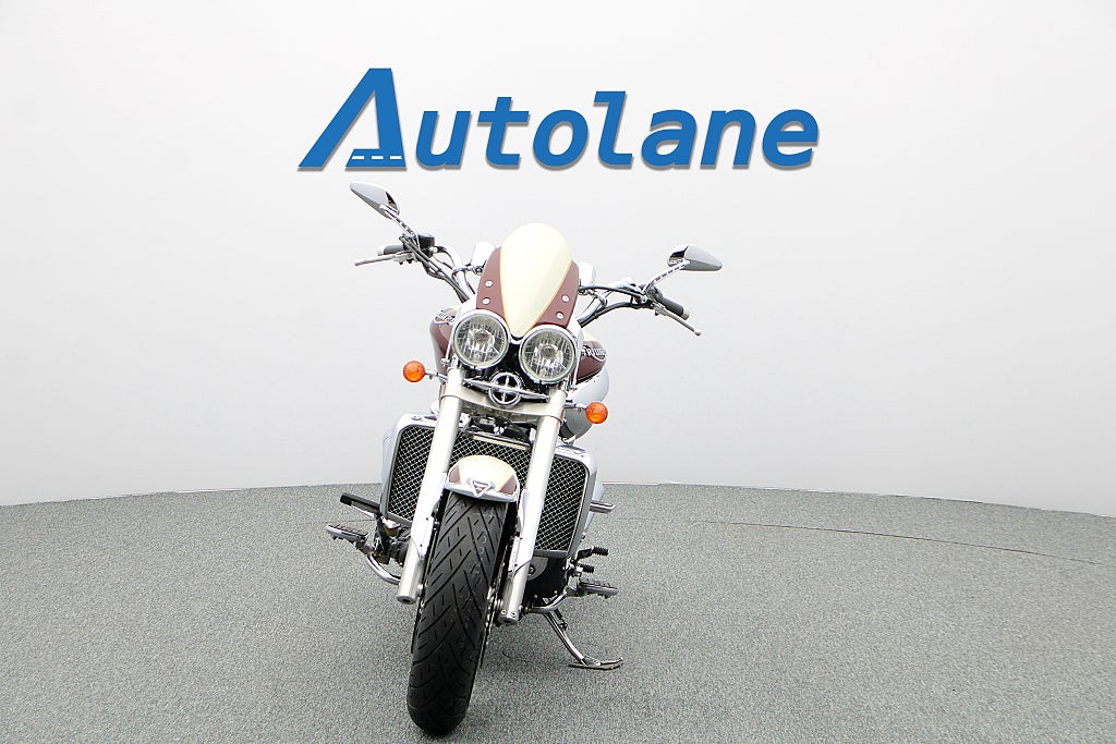Triumph Rocket 3 Classic *Nya däck Nyservad
