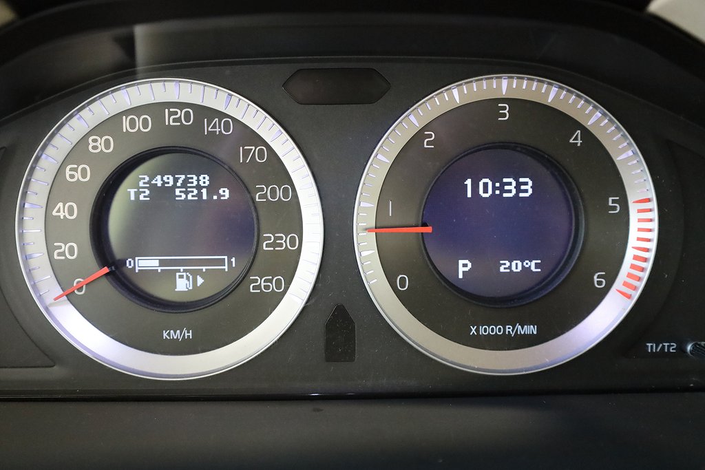 Volvo XC70 D5 Summum AWD Aut Keyless PDC BLIS Läder Drag 2011