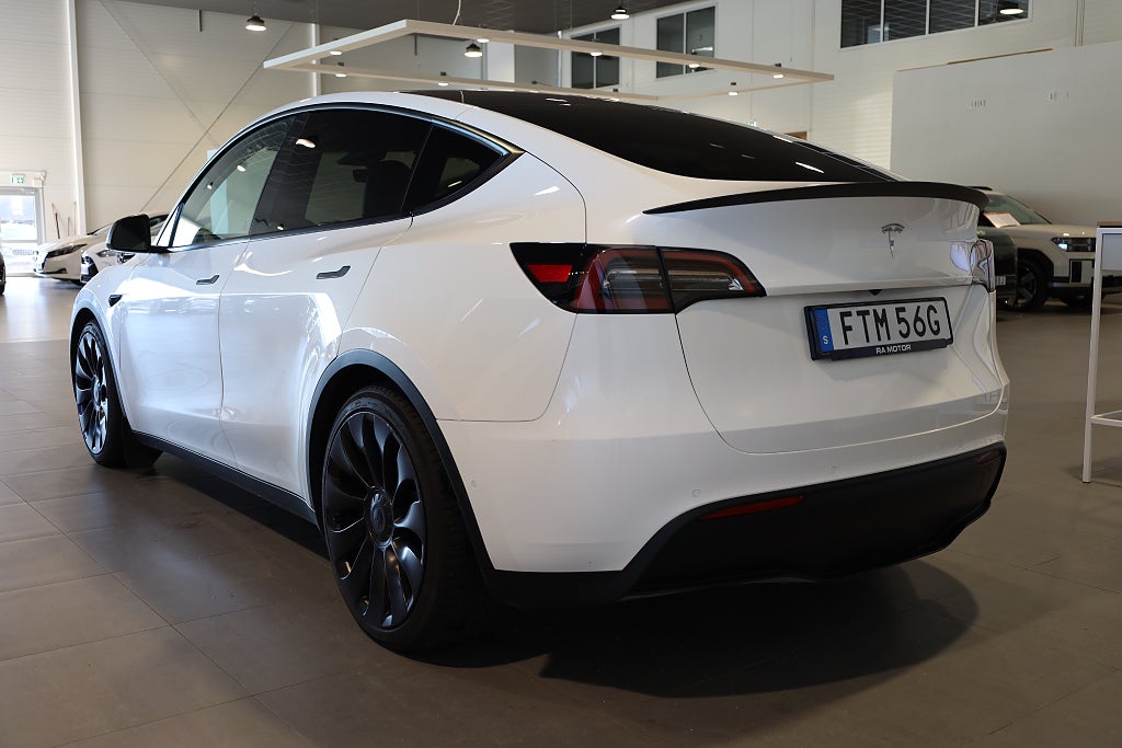 Tesla Model Y Performance AWD 534 HK Autopilot Pano Navi 2022