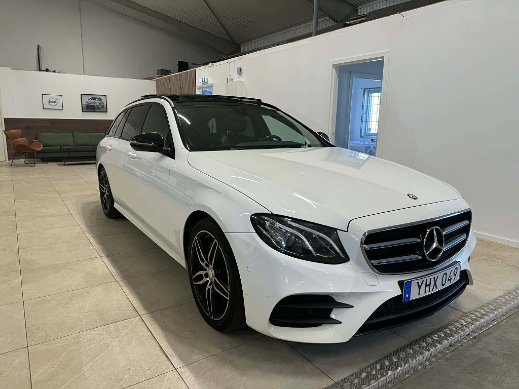 Mercedes-Benz E 220 T d 9G-Tronic AMG Line Euro 6 / Panorama