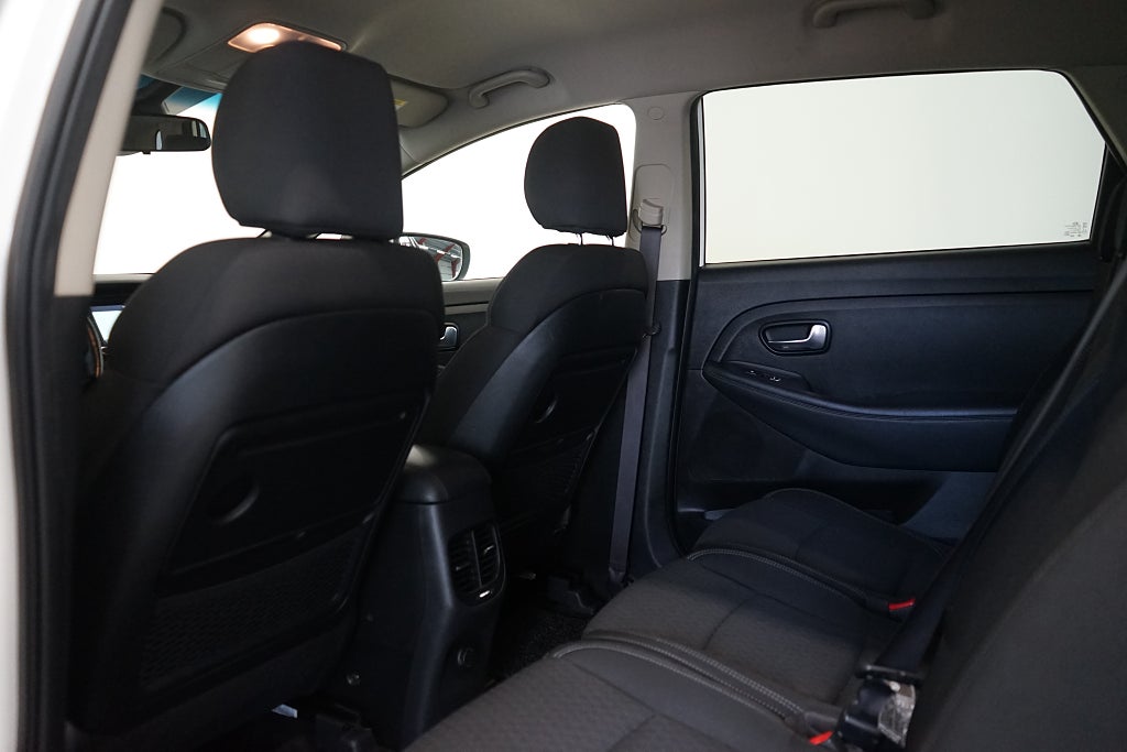 Kia Carens 1.7 GLS Advance Plus B-kamera Carplay 7-sits 141hk