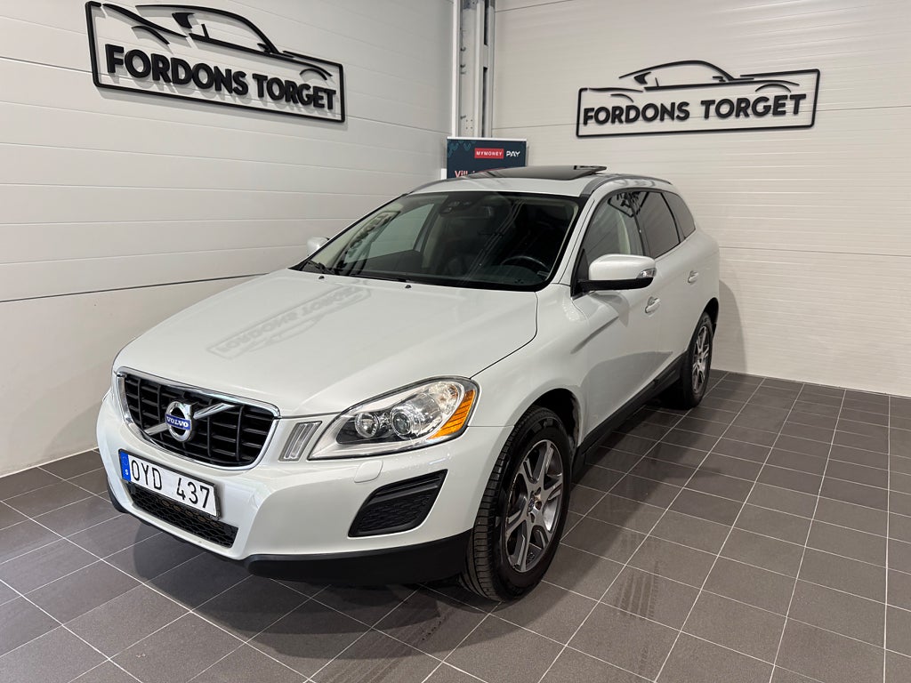 Volvo XC60 D3 Summum Full Utrustad|Taklucka|Värmare|NyServad