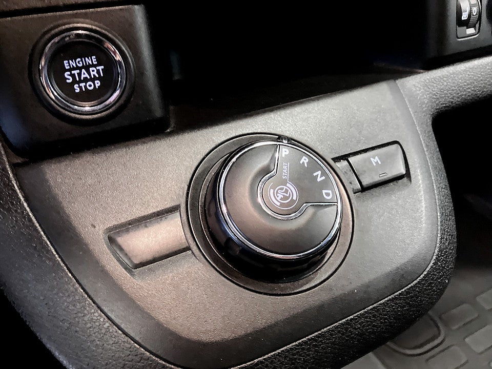 Bild på Peugeot Expert PRO+ 2.0 BHDi 145hk Aut L3 DRAG B-KAMERA