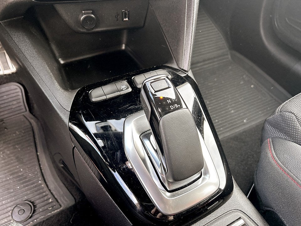 Bild på Opel Corsa-e Designline 50 kWh 136hk Aut - CARPLAY-KAMERA