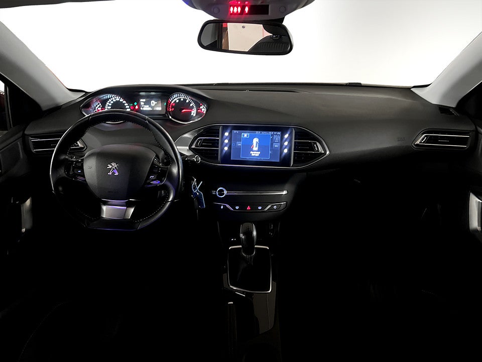 Bild på Peugeot 308 SW Active 1.2 PT 110hk KAMPANJRÄNTA 3,99%